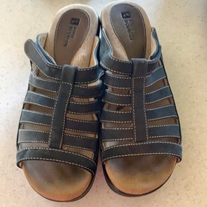 White Mountain mules